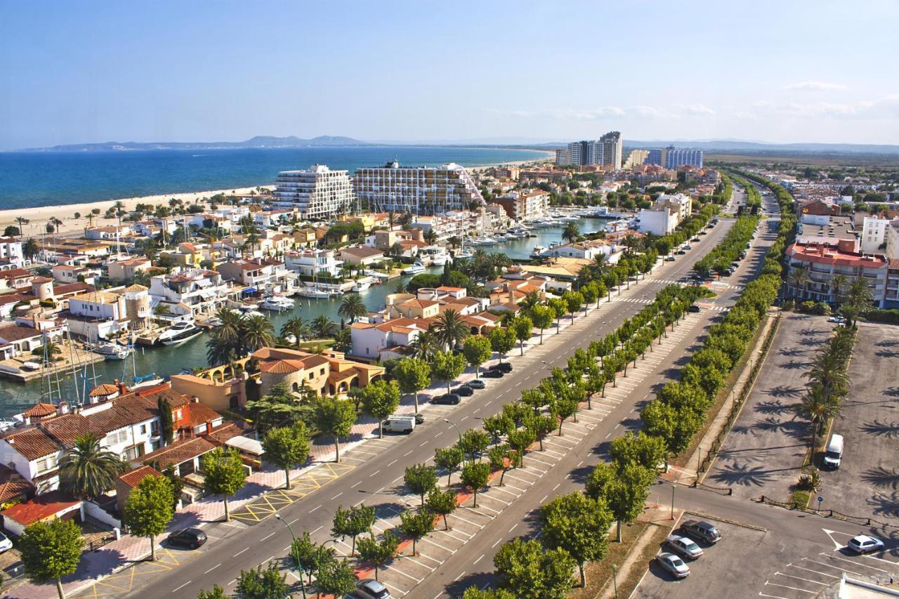 Welcs Apartamento 010 Emp Con Vistas Al Puerto เอมปูเรียบราบา ภายนอก รูปภาพ