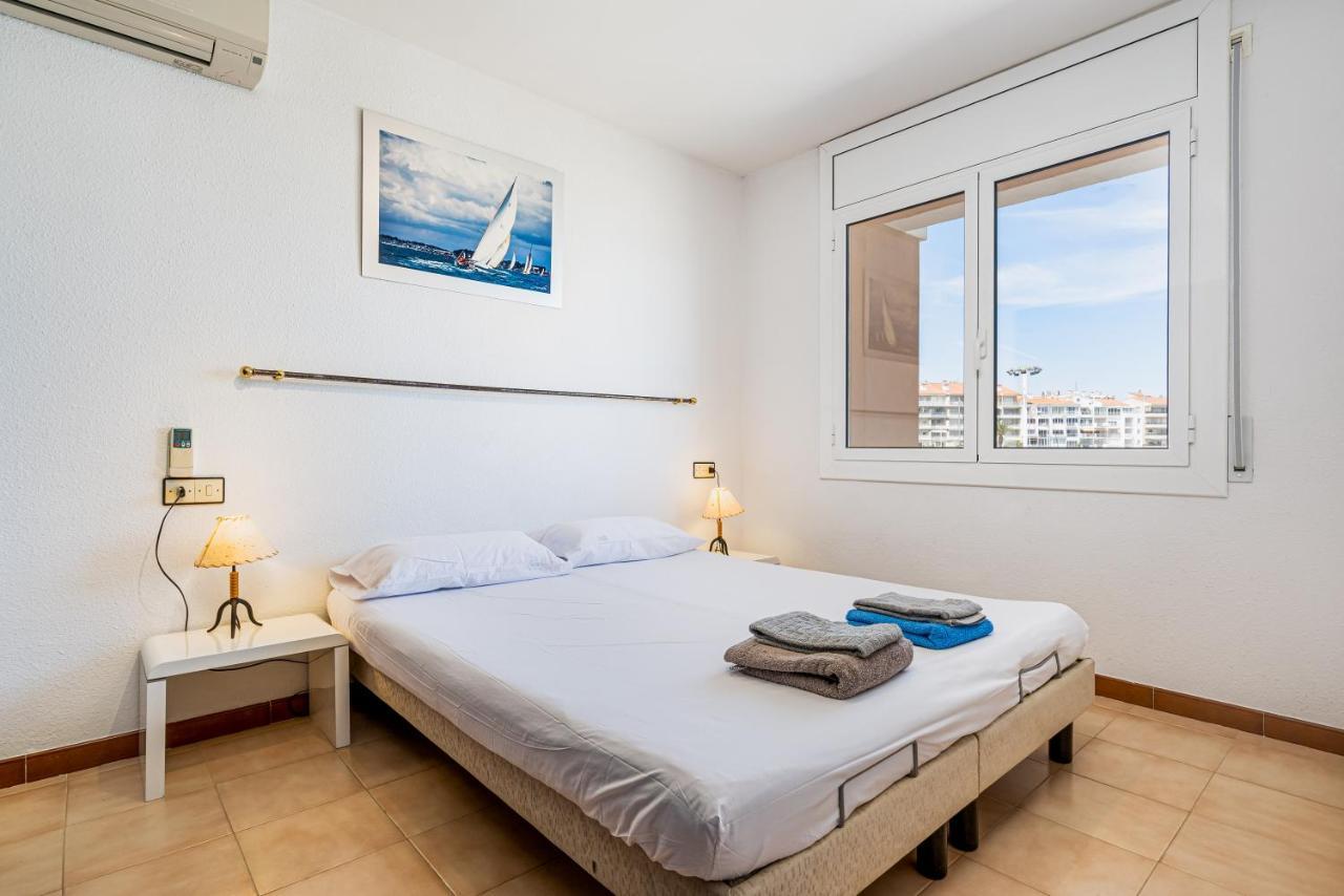 Welcs Apartamento 010 Emp Con Vistas Al Puerto เอมปูเรียบราบา ภายนอก รูปภาพ